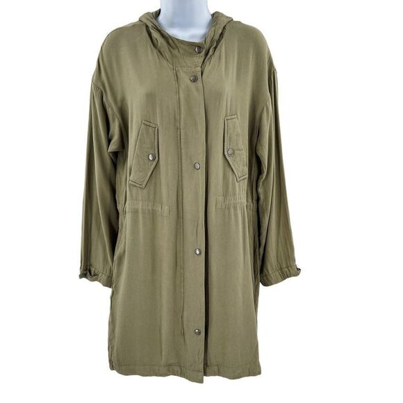 Forever 21 Jackets & Blazers - Forever 21 Long Sleeve Lightweight Zip Button Up Hooded Shacket Jacket